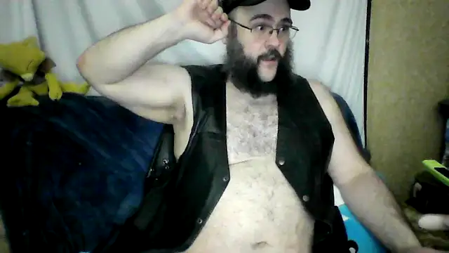 Snapshot of BriTheTopBear chatting on May 2, 3:22 am BriTheTopBear online show from May 2, 3:22 am