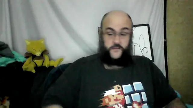 Snapshot of BriTheTopBear chatting on May 12, 2:52 am BriTheTopBear online show from May 12, 2:52 am