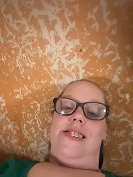 SlayNPlay online show from April 24, 2:47 am