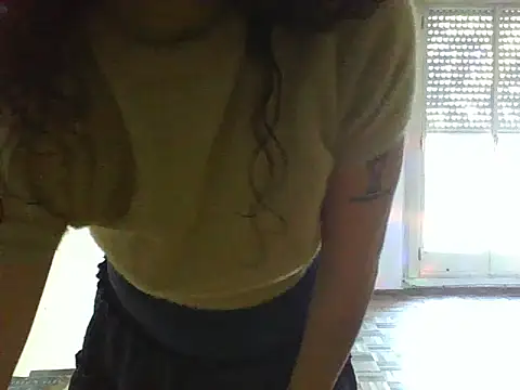 luly mariposa online show from April 22, 3:02 pm