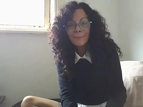 luly mariposa online show from May 7, 6:13 pm