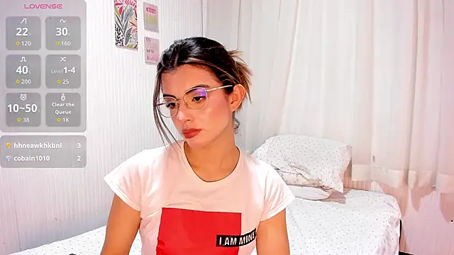 katyRousseX  online show from June 20, 10:23 pm