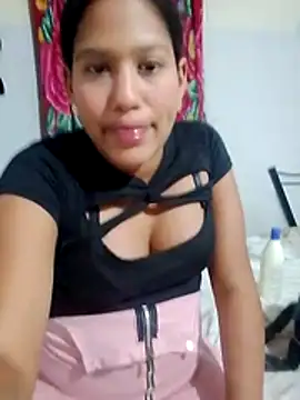 Snapshot of Cherry_0507 chatting on May 14, 11:44 pm Cherry 0507 online show from May 14, 11:44 pm