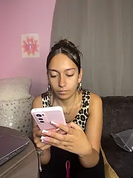 DulceLatinaxo online show from May 13, 10:06 pm