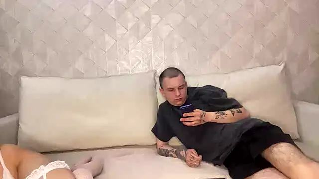 CharmSexyCouple online show from May 1, 11:15 am