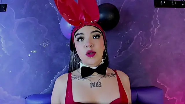 Snapshot of MeivissDemoni chatting on April 7, 7:14 pm MeivissDemoni online show from April 7, 7:14 pm