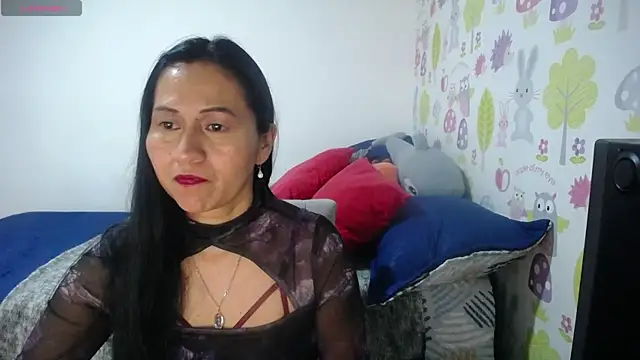 Snapshot of Tyna_b chatting on June 20, 3:48 pm Tyna b online show from June 20, 3:48 pm