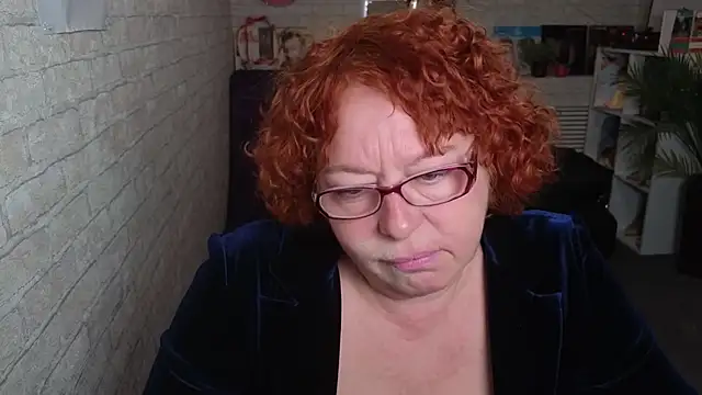 Snapshot of Fara_Flutte chatting on April 16, 6:14 am Fara Flutte online show from April 16, 6:14 am