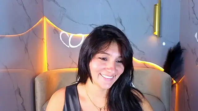Snapshot of Alisson_tx_ chatting on April 15, 8:53 pm Alisson tx online show from April 15, 8:53 pm