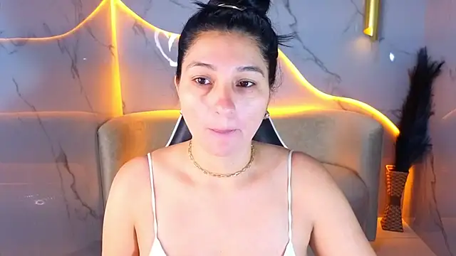 Snapshot of Alisson_tx_ chatting on May 15, 7:43 pm Alisson tx online show from May 15, 7:43 pm