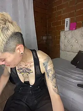 Megan-c online show from May 26, 11:45 pm