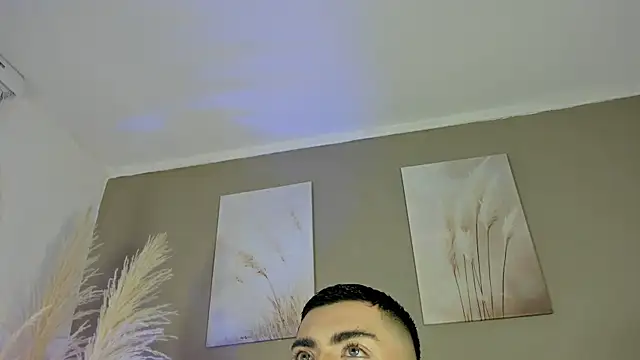 Alexander Diazz online show from June 2, 12:29 pm