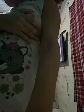 Snapshot of nandinharuivinha22 chatting on April 8, 12:54 am nandinharuivinha22 online show from April 8, 12:54 am