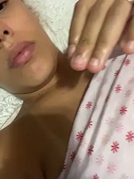 Snapshot of nandinharuivinha22 chatting on April 15, 11:50 am nandinharuivinha22 online show from April 15, 11:50 am