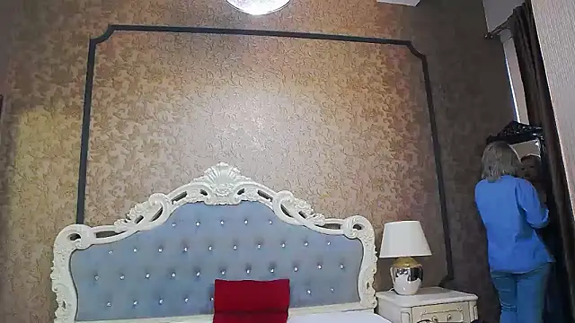 Ivy Quin online show from June 7, 5:11 am