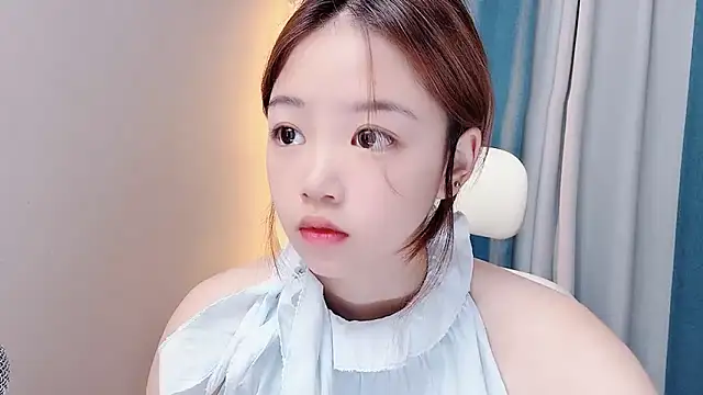 Lilababy00 online show from July 13, 3:53 am