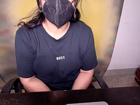 Snapshot of Dimblestar chatting on April 13, 6:52 am Dimblestar online show from April 13, 6:52 am