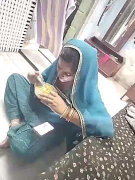 delhicouple50 online show from July 25, 2:53 am