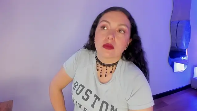 Snapshot of haily-rue chatting on April 8, 8:42 pm haily-rue online show from April 8, 8:42 pm