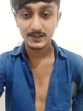 Snapshot of ROMEO_JULIET0022 chatting on April 15, 9:15 pm ROMEO JULIET0022 online show from April 15, 9:15 pm