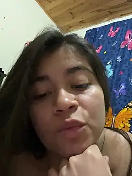 Snapshot of Kloe_zaf chatting on May 4, 4:19 am Kloe zaf online show from May 4, 4:19 am