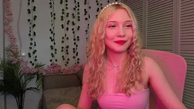 vielleee online show from May 31, 1:07 pm