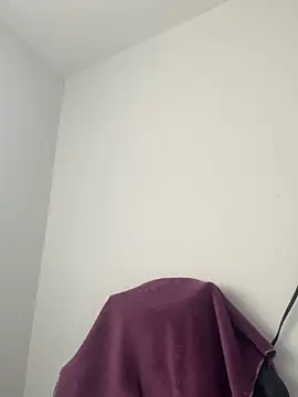 Snapshot of BellaTxM_ chatting on April 9, 5:51 pm BellaTxM online show from April 9, 5:51 pm