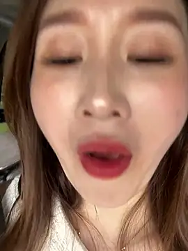 qin205205 online show from July 3, 2:18 am