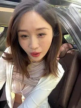 qin205205 online show from July 23, 12:57 am