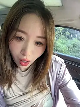 qin205205 online show from July 24, 11:14 pm