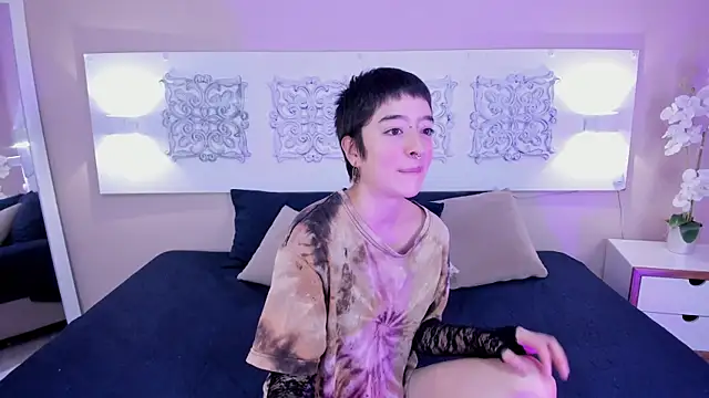 Atheena   online show from May 30, 1:30 pm