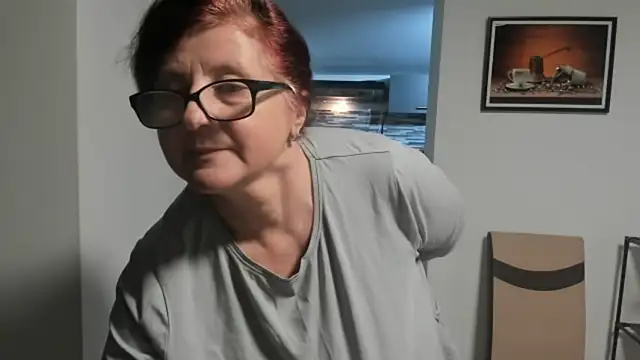 Snapshot of CatherineRowe chatting on January 16, 3:35 pm CatherineRowe online show from January 16, 3:35 pm