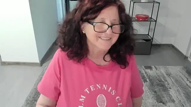 Snapshot of CatherineRowe chatting on January 21, 1:43 pm CatherineRowe online show from January 21, 1:43 pm