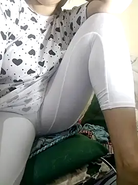  RazaL  online show from April 21, 9:06 pm