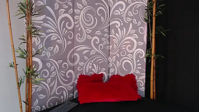 NatashaLuxy online show from June 15, 2:52 pm