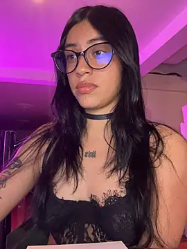 Snapshot of Kattze_ chatting on July 10, 4:06 am Kattze online show from July 10, 4:06 am