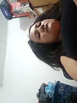 Snapshot of paola_daza chatting on April 10, 2:11 pm paola daza online show from April 10, 2:11 pm