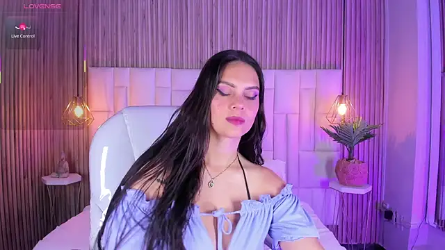 NicolSantos online show from May 1, 11:48 am