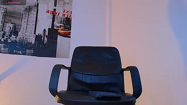 Regan 01 online show from July 10, 8:11 pm