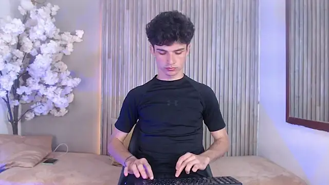 Logan Steel online show from April 15, 4:41 am