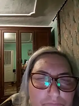 AureliaSky598 online show from May 11, 12:05 am