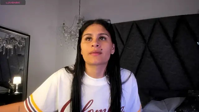 Snapshot of Cleopattra chatting on July 3, 8:04 pm Cleopattra online show from July 3, 8:04 pm