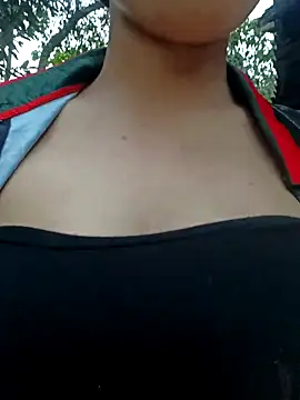 ross001 online show from April 11, 11:14 am