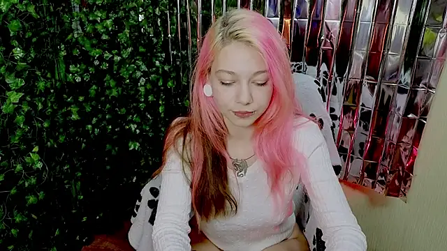 Sansarella online show from January 23, 6:35 pm