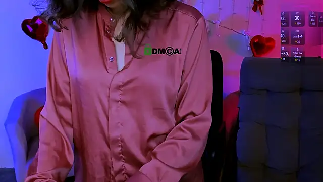 mia mooon  online show from April 18, 12:31 pm