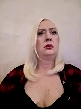 Julia20X online show from May 4, 9:27 am