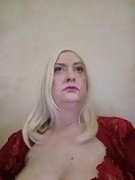 Julia20X online show from May 23, 9:35 am