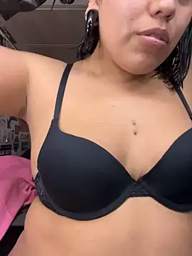 babypixxie online show from April 15, 8:09 pm