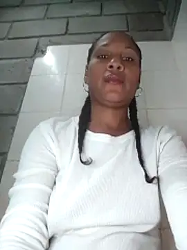 Lili-Sex online show from May 23, 4:18 am