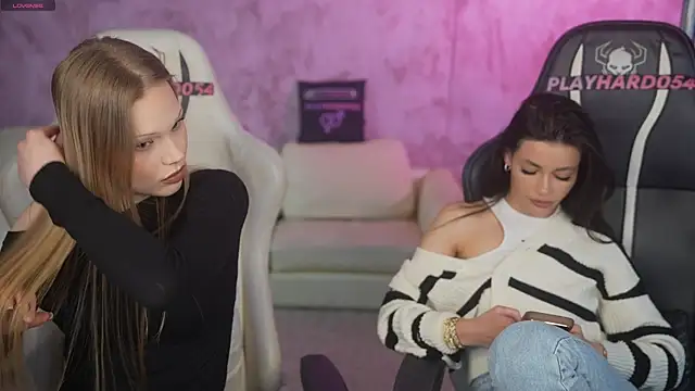 Gabriella0541 online show from April 20, 3:26 pm